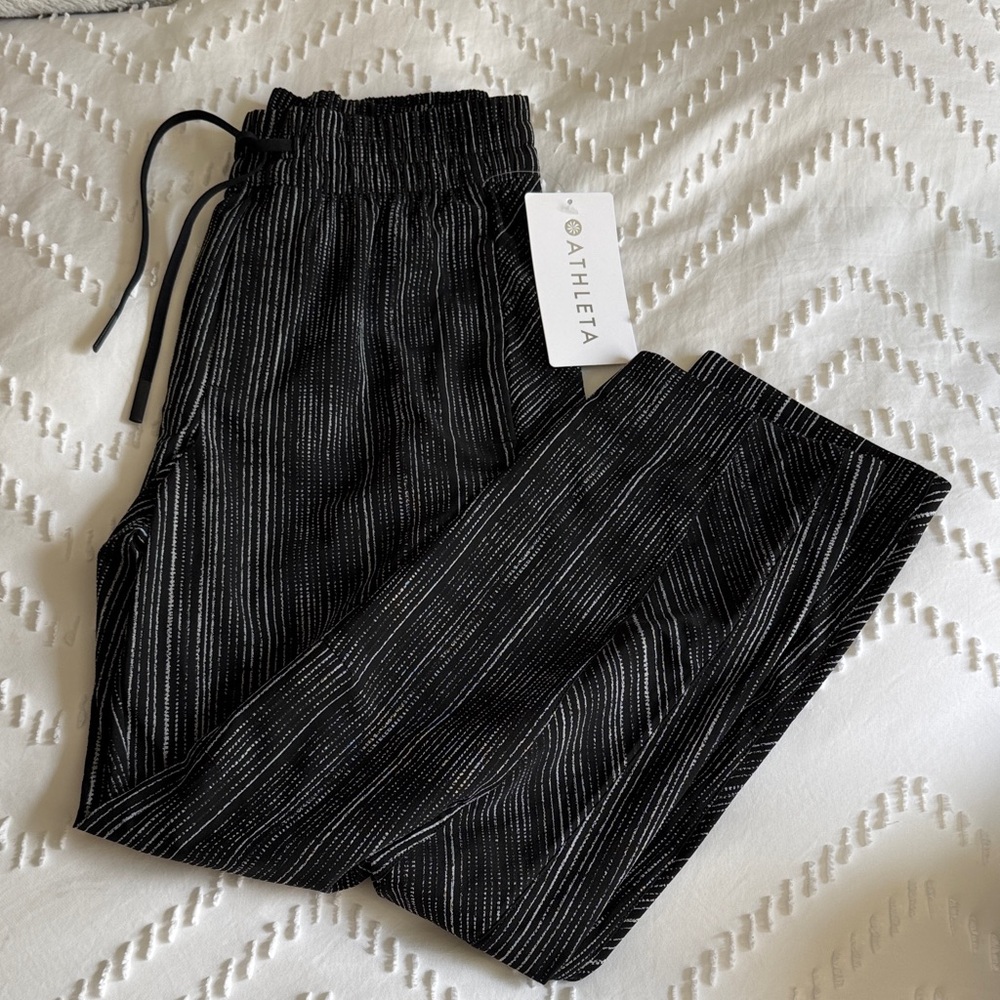 Athleta NWT Arrival Pant Size 2